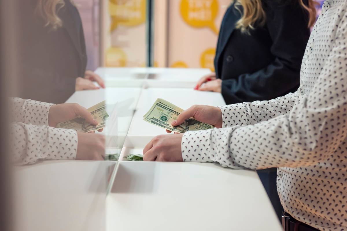What Is a Bank Guarantee - A Simple Guide for International Businesses